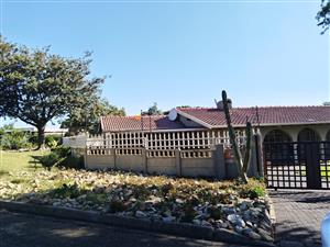 Stunning 3 bedroom house with a flatlet in Boksburg South