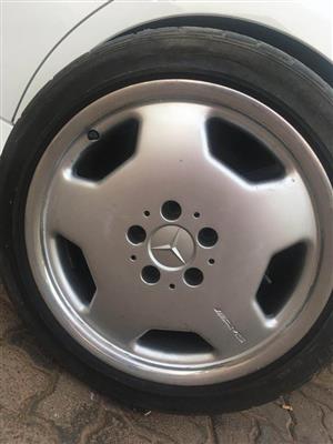 Wanted 17 inch Mercedes oem wheel