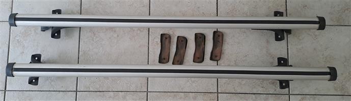 Roof racks/ carrier. As good as new. 