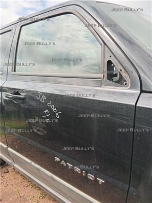 Jeep Patriot | Stripped | RF Door 