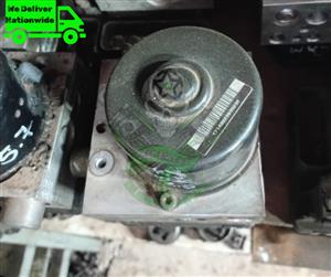 Jeep Liberty 2.5L ABS pump