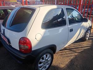 2002 Opel Corsa Lite 1.4 Hatch Back Manual 167,000km WHITEVery Cheap Star