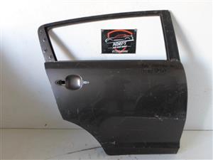 Kia Sportage right rear door 11-16