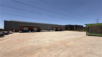 WARREHOUSE TO LET IN HIGHVELD, CENTURION.