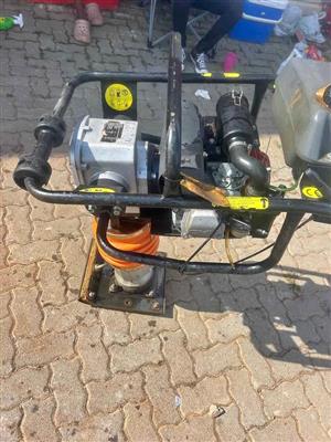 Almost new Sino Rammer f9r sale