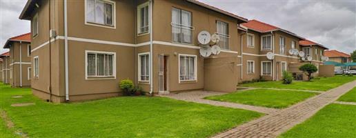 Live Luxury Non-Distressed Auction for a large family home. Bidding to Start From R479 000.