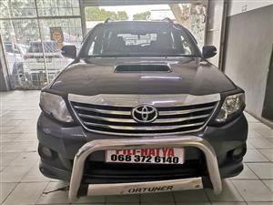 2013 TOYOTA FORTUNER 3.0D4D MANUAL