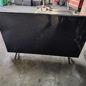 LG 55 INCH LCD   (BROKEN) 4 YEARS OLD