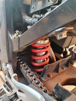 Hyosung GT 650 mono shock.
