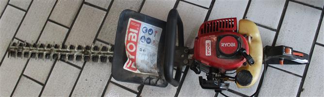 RYOBI RHT26CC 2 STROKE PETROL HEDGE TRIMMER S065383A