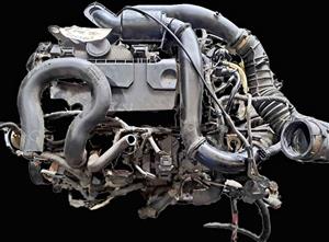 Nissan M9R ENGINE