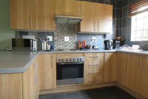 Townhouse For Sale in Eldoraigne