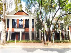 Offices to let in Rosebank