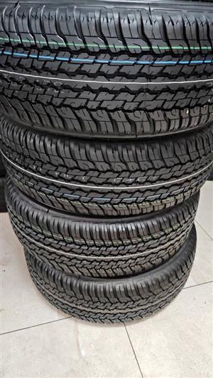 Dunlop Grandtrek AT25  (265/65/17) 