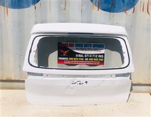 Kia Sonet tailgate (2022)
