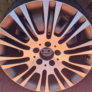 MERCEDES VIANO/VITO OEM 18INCH SINGLE MAG 