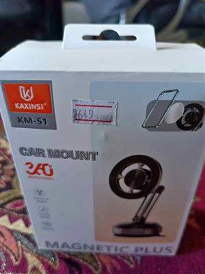 Magnetic phone mount for car