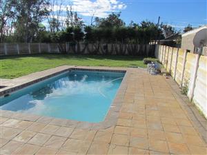 House For Sale in Retief