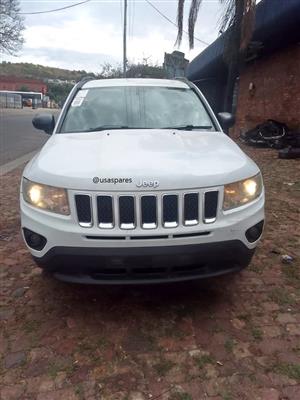 JEEP COMPASS 2.0 STRIPPING FOR ENGINE PARTS