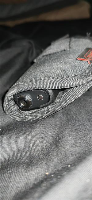 Niksan m17 blank gun with holster and 25 blanks 