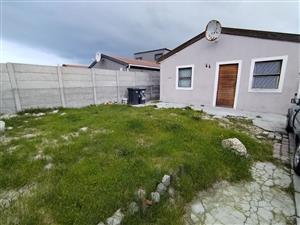 House For Sale in Highlands Estate