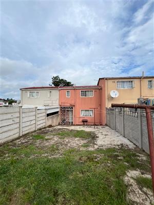 House For Sale in Whetstone