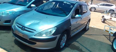 Peugeot 307 Stripping For Spare Parts