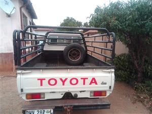 Toyota Landcruiser cattle rails 
