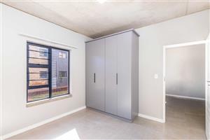 FINAL OPPORTUNITY: MODERN 2-BED, 1-BATH 1ST FLOOR APARTMENT | R828,400