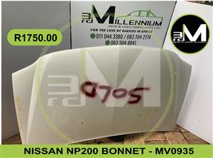 BONNET - NISSAN NP200
