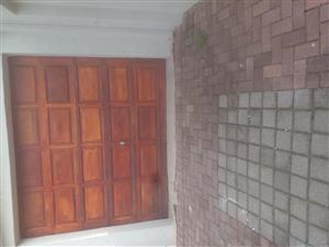 Wooden garage door with motor x2