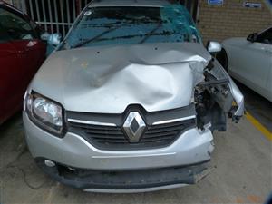 Renault Sandero Stepway 900CC Turbo Manual - 2015