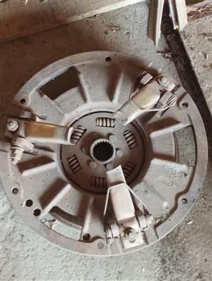 John Deere 2020  tractor pressure plate R1000