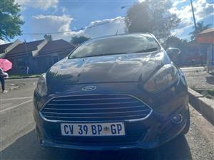 2014 Ford Fiesta 1.0 Ecoboost Automatic Blue Color  75000kms 