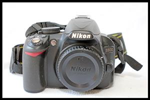 Nikon D3100 - Body Only