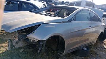Hyundai Sonata 2.4L Stripping For Spares