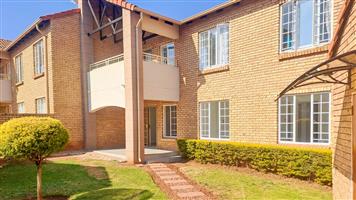 Apartment For Sale in Die Hoewes