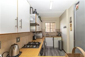 A NEAT & APPEALING APARTMENT IDEAL FOR FIRST TIME HOME BUYERS!