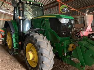 2018 John Deere 6175M