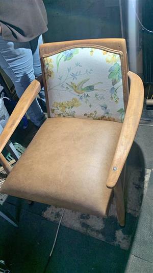 Occasional chair 