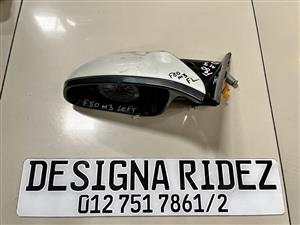 BMW F80 M3 FRONT RIGHT MIRROR AVAILABLE.