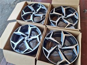 Vw Rline Brand new mags size 17 5x100