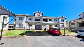 Apartment For Sale in Beacon Bay
