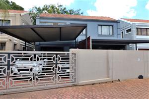 3 Bedroom Cluster for Sale in Hurlyvale, Edenvale