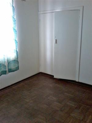 2 beds 1 bath Flat/apartment
