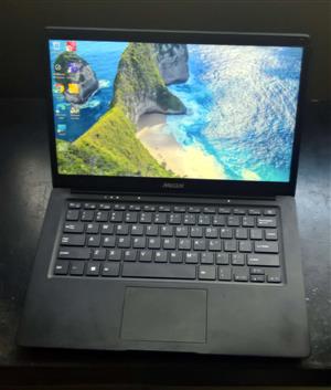 LAPTOP 