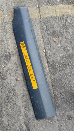 Corolla Cross Door Chrome