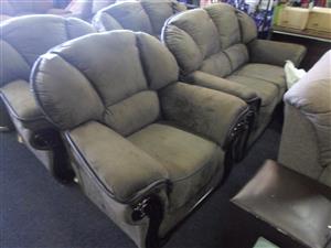 Lounge Suite Gomma Gomma Junk Mail