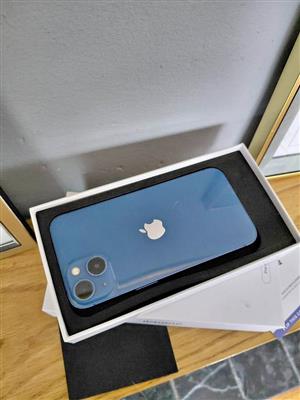 iPhone 13 128gigs 100%