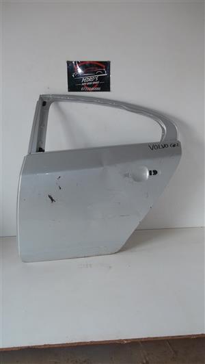 Volvo S60 left rear door